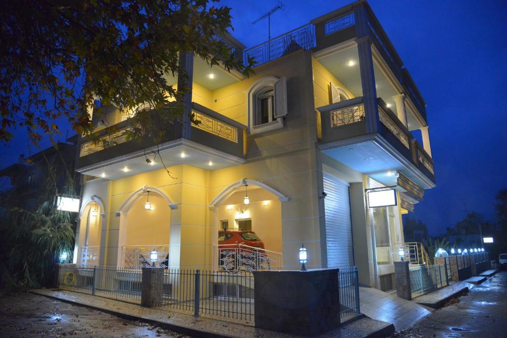 Royal'S Studios Loutra Edipsou  Exterior photo